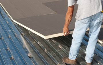benefits of insulating Garn flat roofing
